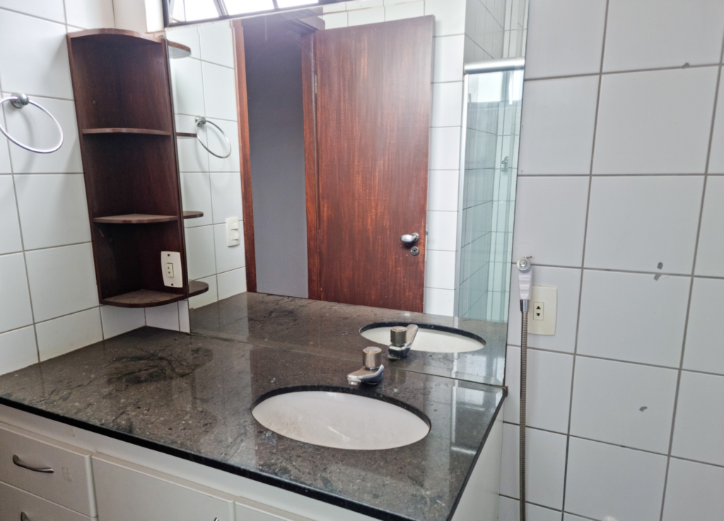 APARTAMENTO A VENDA RUA MARANHÃO 7